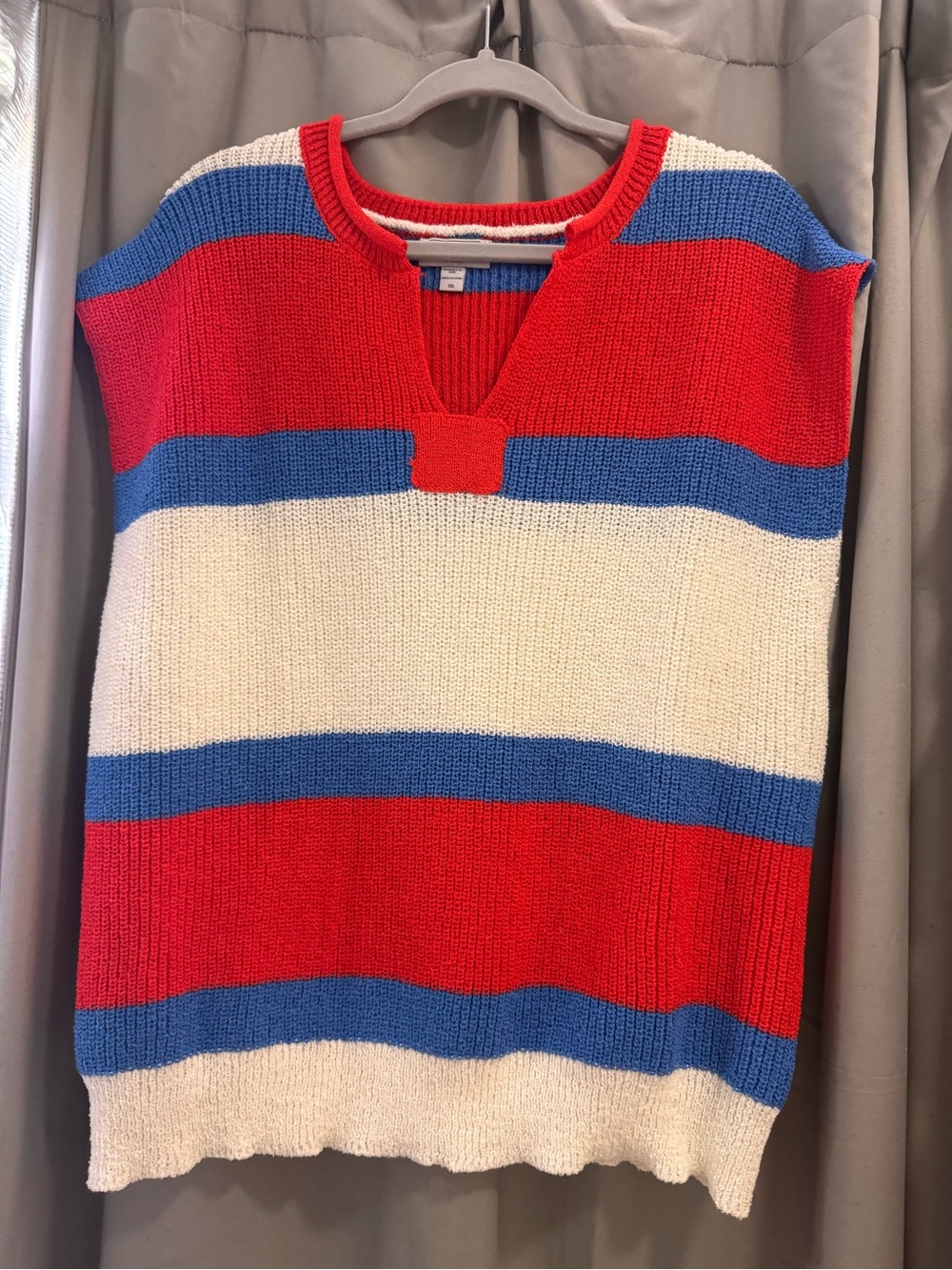 NWOT MOCO boutique knit America top